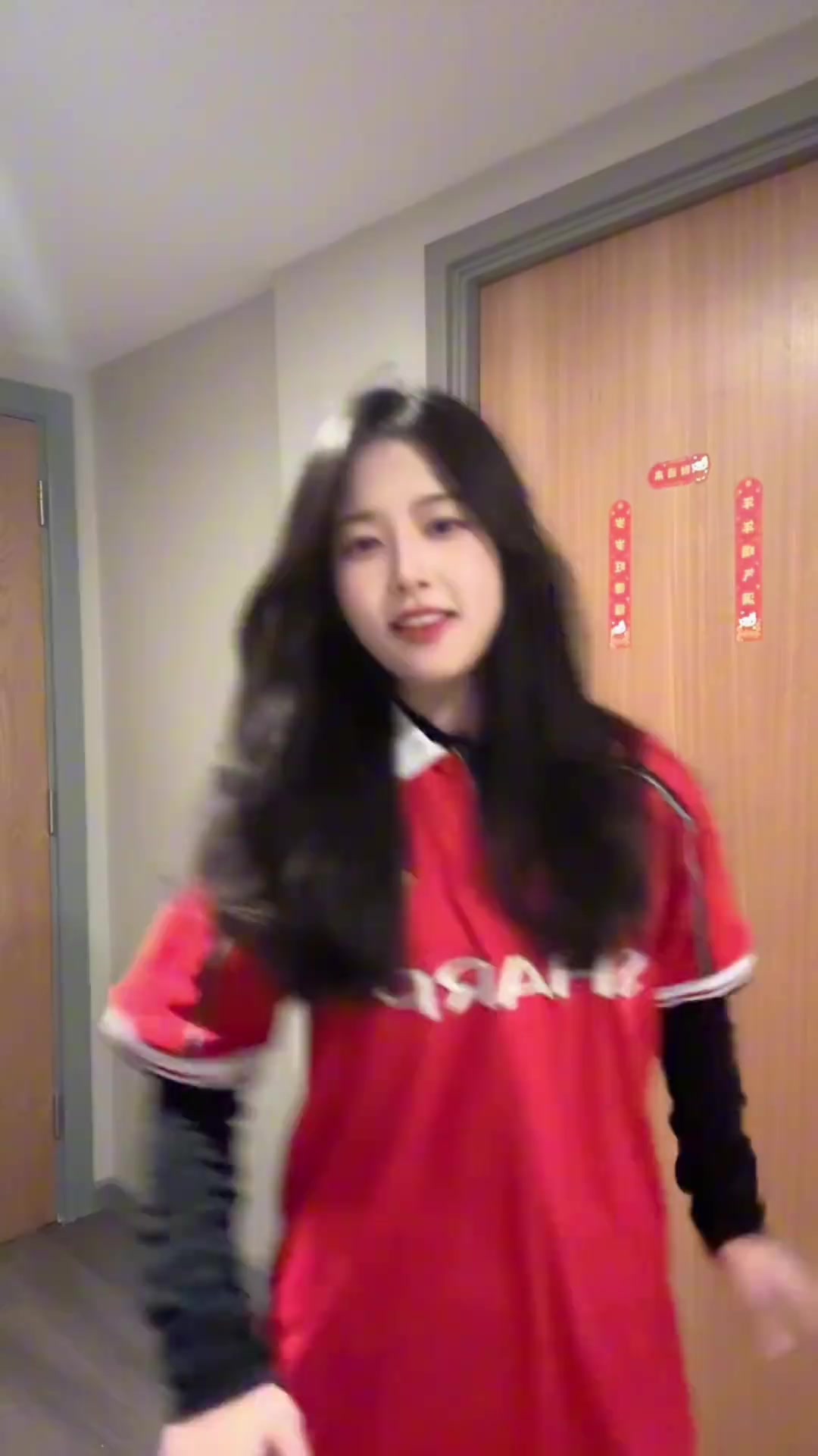 宣宣的伟大无需多言男楚琪女宣宣当曼联球迷真幸福